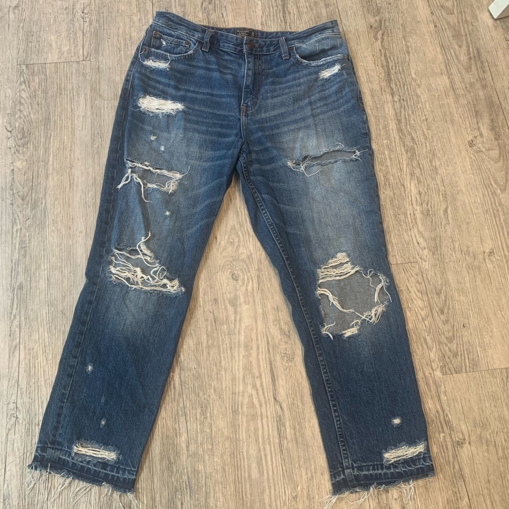 Abercrombie & Fitch High Rise Girlfriend Jean - Size 30 | 10R
